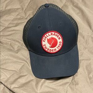 FjallRaven navy Cap with Red Logo